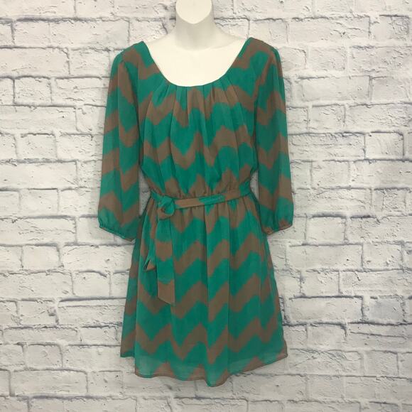 Chevron Print Green Dress - Picture 1 of 7